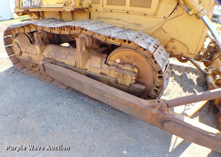 image for item MF9399 1979 Caterpillar D6D  dozer