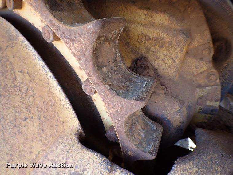 image for item MF9399 1979 Caterpillar D6D  dozer