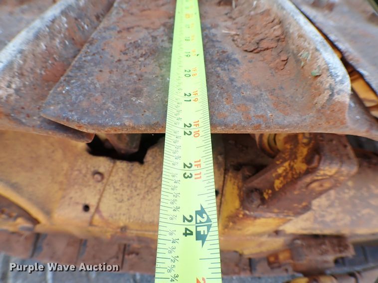 image for item MF9399 1979 Caterpillar D6D  dozer