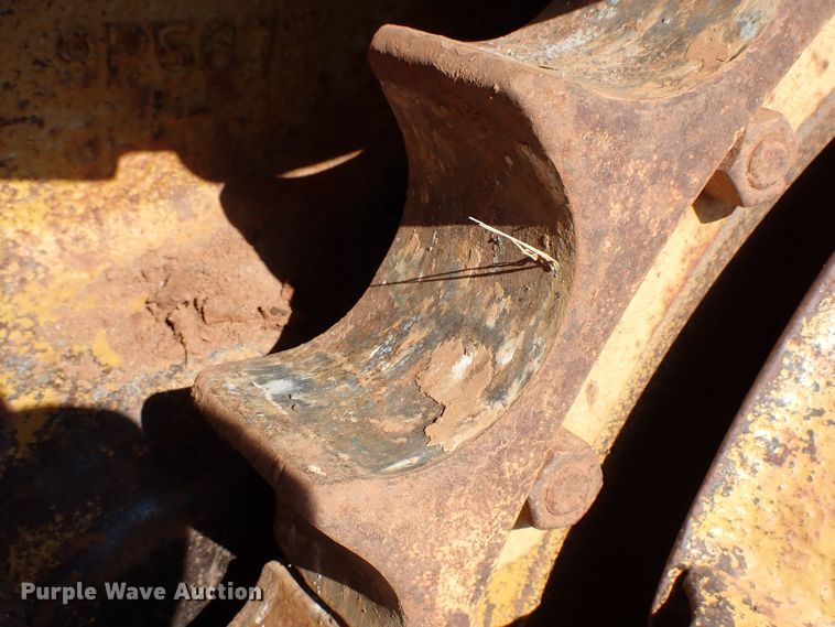 image for item MF9399 1979 Caterpillar D6D  dozer