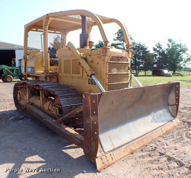 image for item MF9400 1979 Caterpillar D6D  dozer