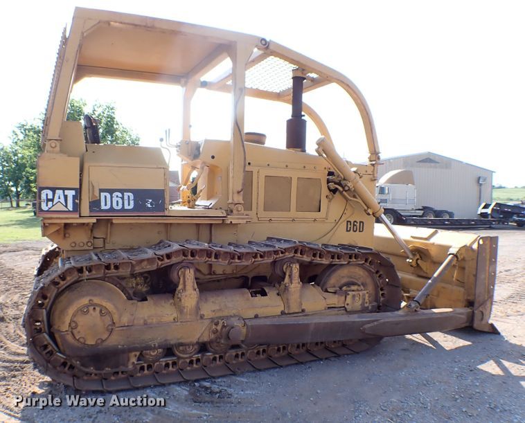 image for item MF9400 1979 Caterpillar D6D  dozer
