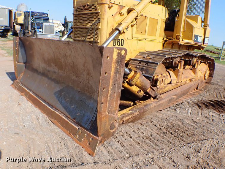 image for item MF9400 1979 Caterpillar D6D  dozer