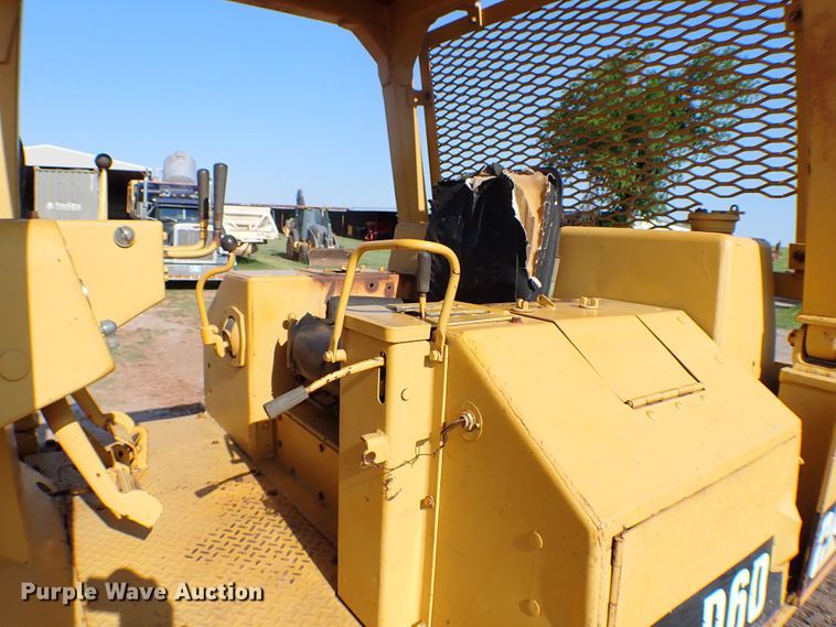image for item MF9400 1979 Caterpillar D6D  dozer