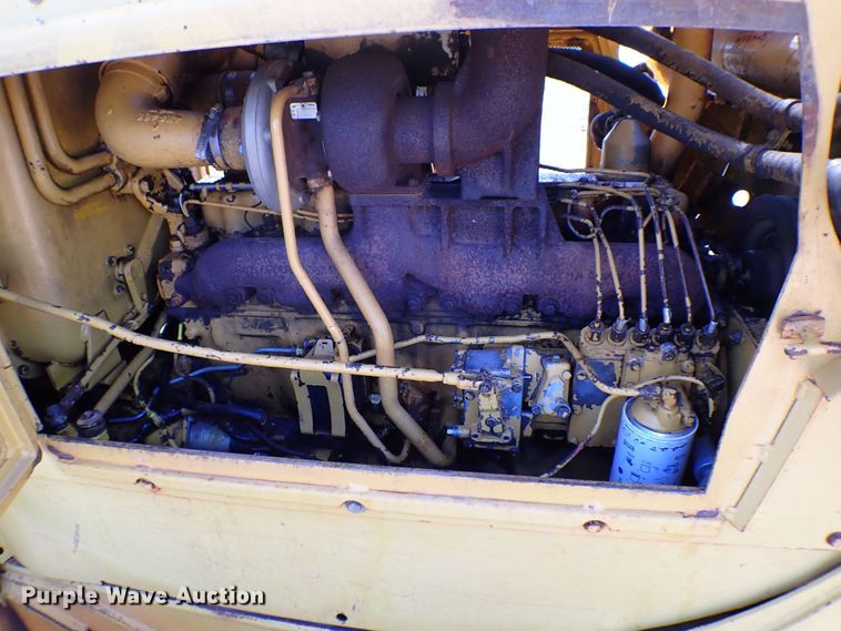 image for item MF9400 1979 Caterpillar D6D  dozer