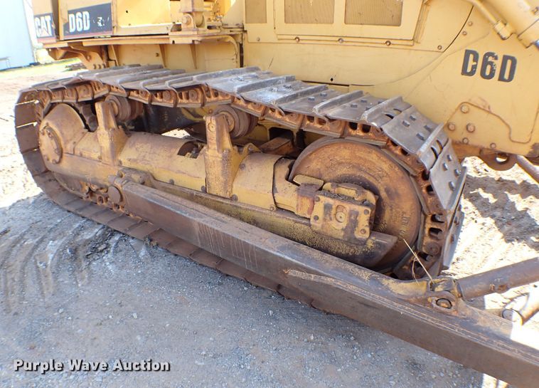image for item MF9400 1979 Caterpillar D6D  dozer