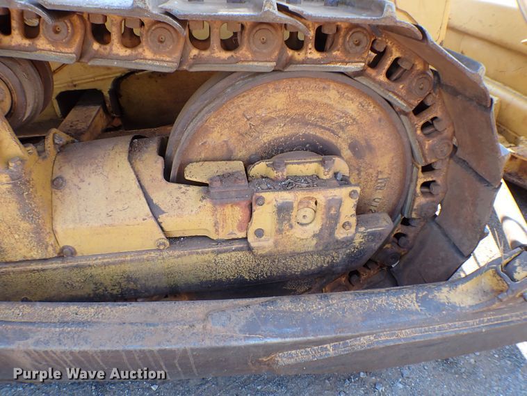 image for item MF9400 1979 Caterpillar D6D  dozer