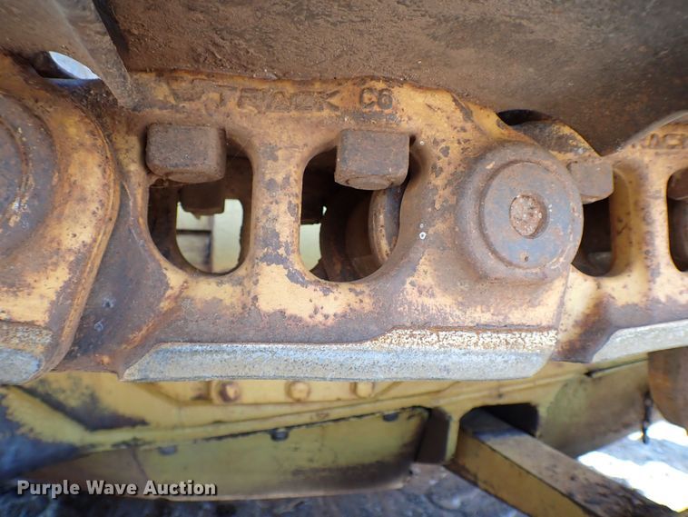 image for item MF9400 1979 Caterpillar D6D  dozer