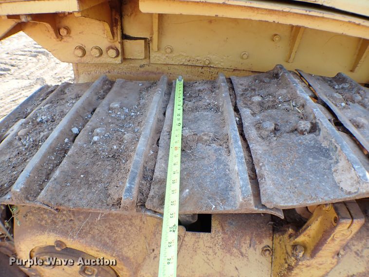image for item MF9400 1979 Caterpillar D6D  dozer
