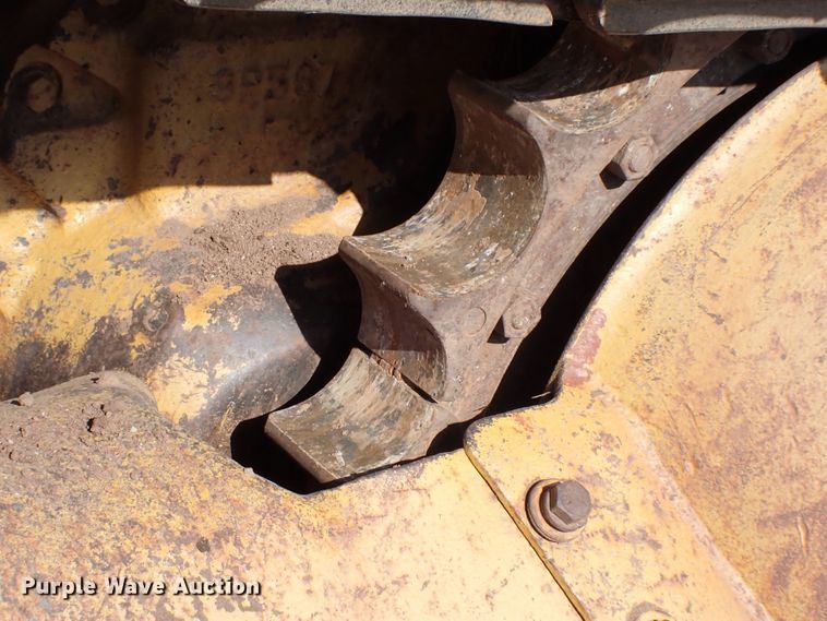 image for item MF9400 1979 Caterpillar D6D  dozer