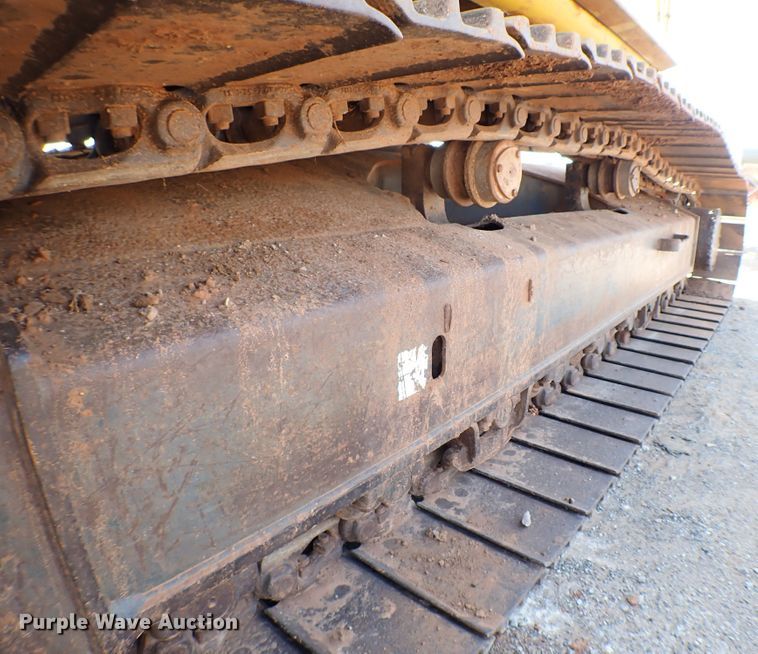 image for item MF9401 1999 Komatsu PC200LC-6  excavator