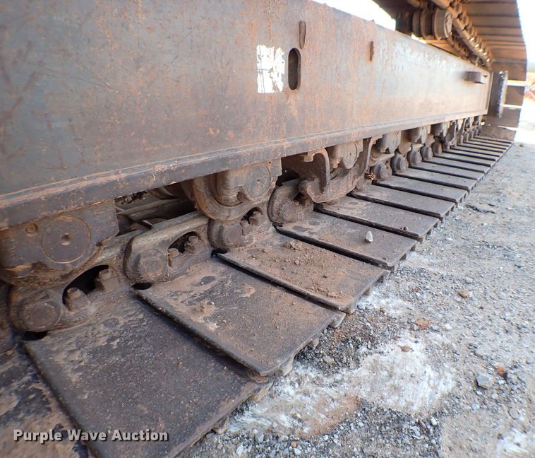 image for item MF9401 1999 Komatsu PC200LC-6  excavator