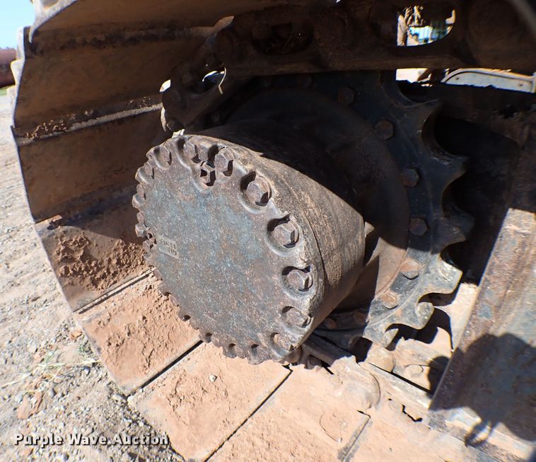 image for item MF9401 1999 Komatsu PC200LC-6  excavator