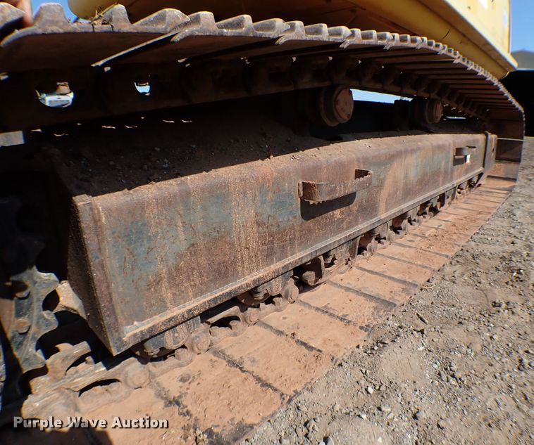 image for item MF9401 1999 Komatsu PC200LC-6  excavator