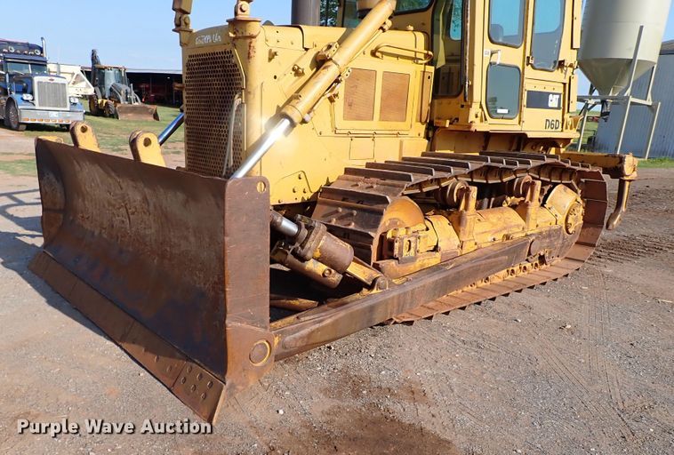 image for item MF9403 1985 Caterpillar D6D  dozer