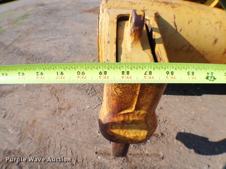 image for item MF9403 1985 Caterpillar D6D  dozer