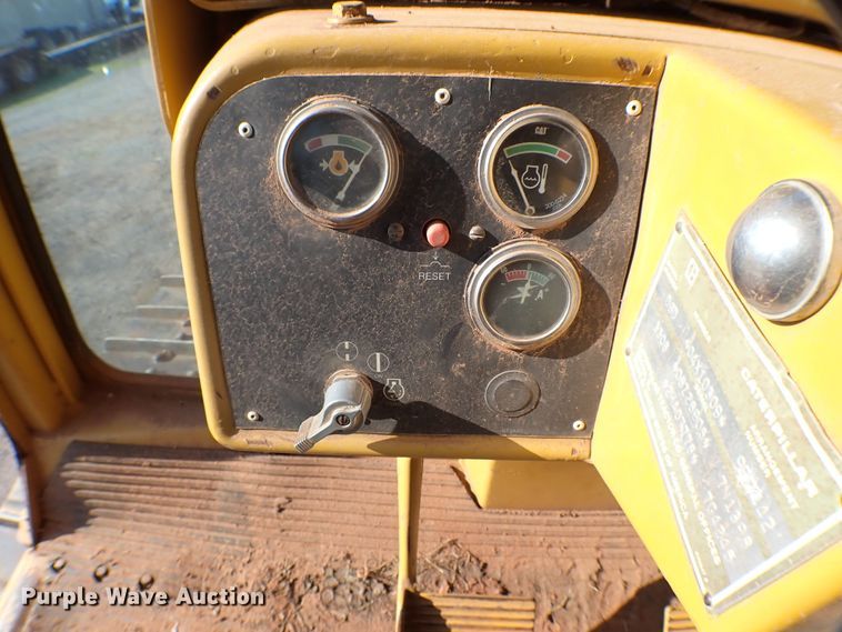 image for item MF9403 1985 Caterpillar D6D  dozer