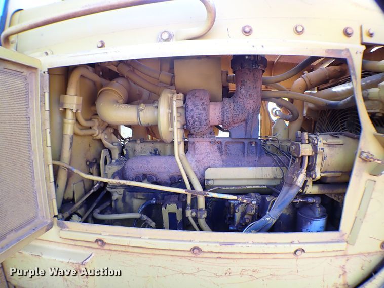 image for item MF9403 1985 Caterpillar D6D  dozer