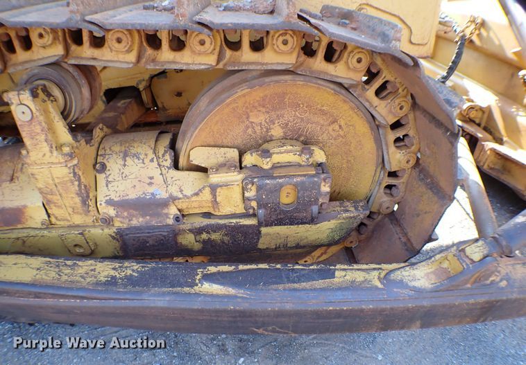 image for item MF9403 1985 Caterpillar D6D  dozer