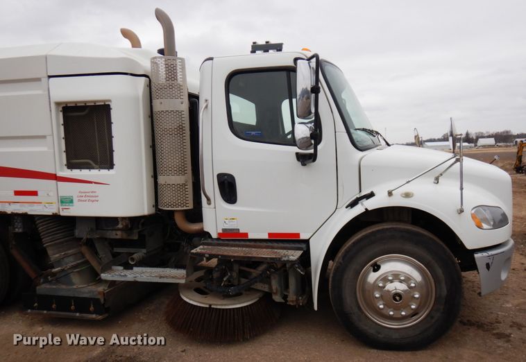 image for item MF9555 2008 Freightliner M2 106  street sweeper truck