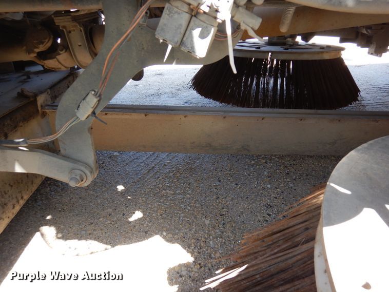 image for item MF9555 2008 Freightliner M2 106  street sweeper truck