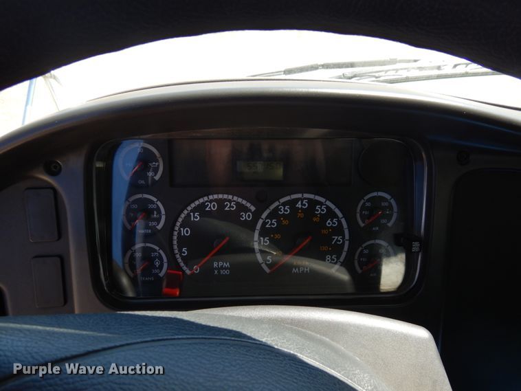 image for item MF9555 2008 Freightliner M2 106  street sweeper truck