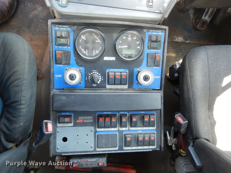 image for item MF9555 2008 Freightliner M2 106  street sweeper truck