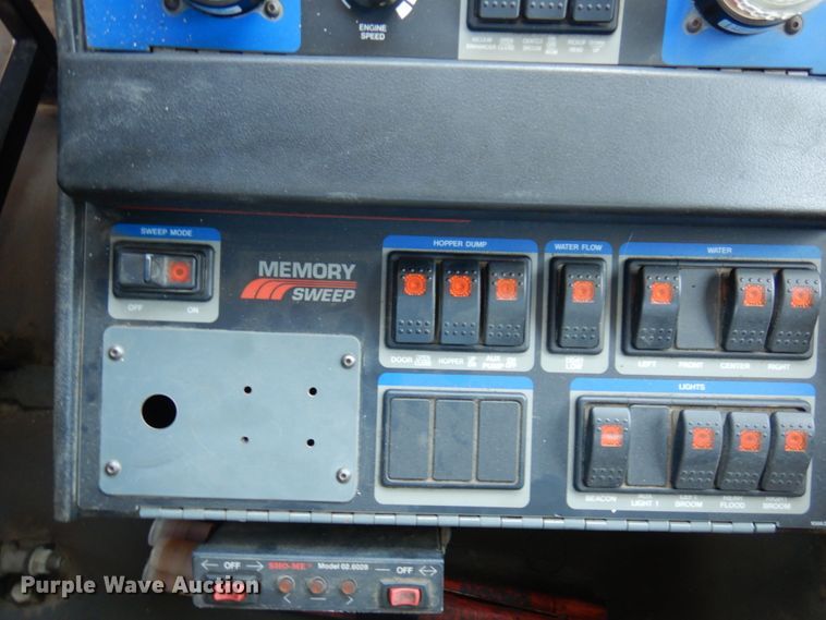 image for item MF9555 2008 Freightliner M2 106  street sweeper truck