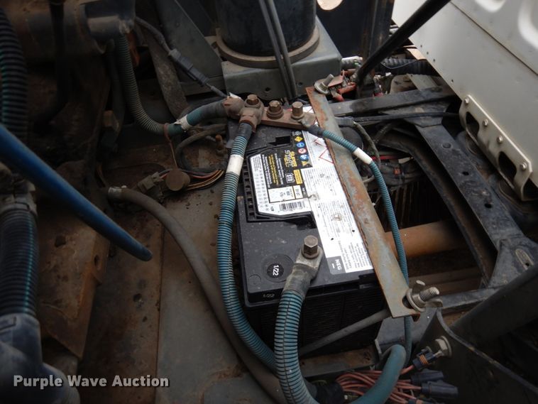 image for item MF9555 2008 Freightliner M2 106  street sweeper truck