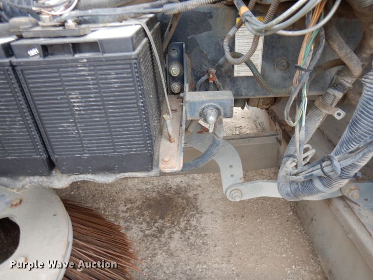 image for item MF9555 2008 Freightliner M2 106  street sweeper truck