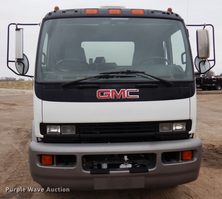 image for item MF9556 1998 GMC T7500  street sweeper truck