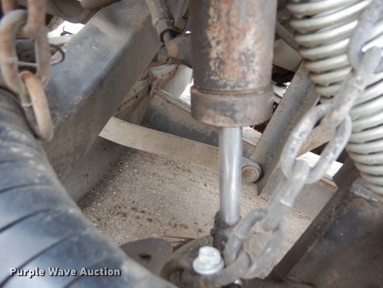 image for item MF9556 1998 GMC T7500  street sweeper truck