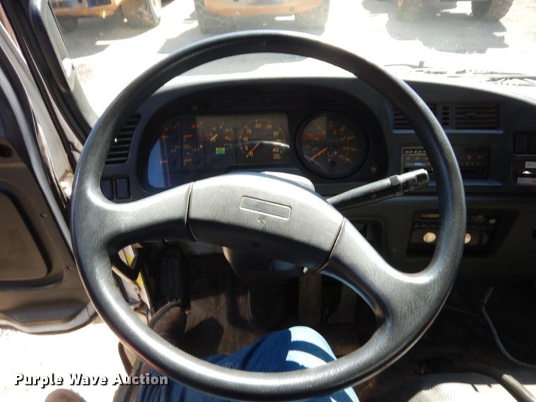 image for item MF9556 1998 GMC T7500  street sweeper truck