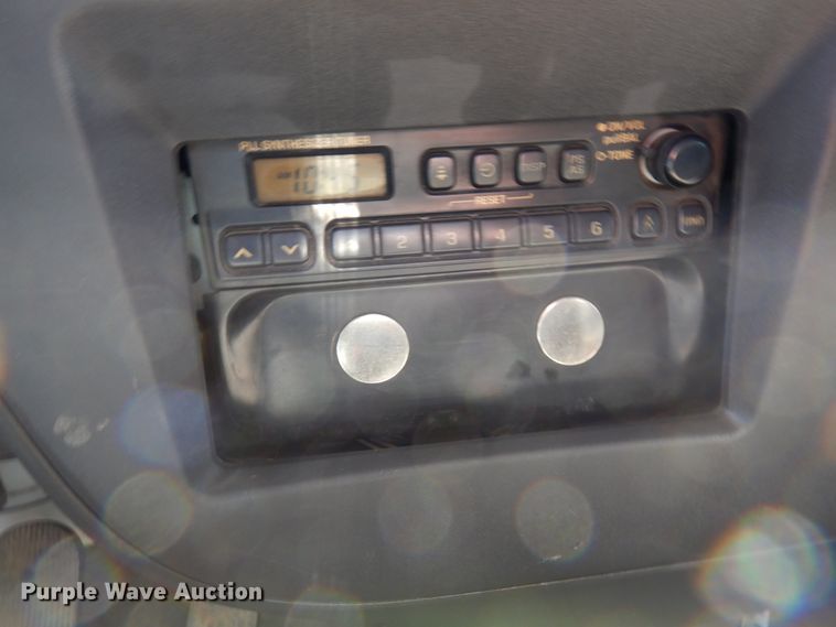 image for item MF9556 1998 GMC T7500  street sweeper truck