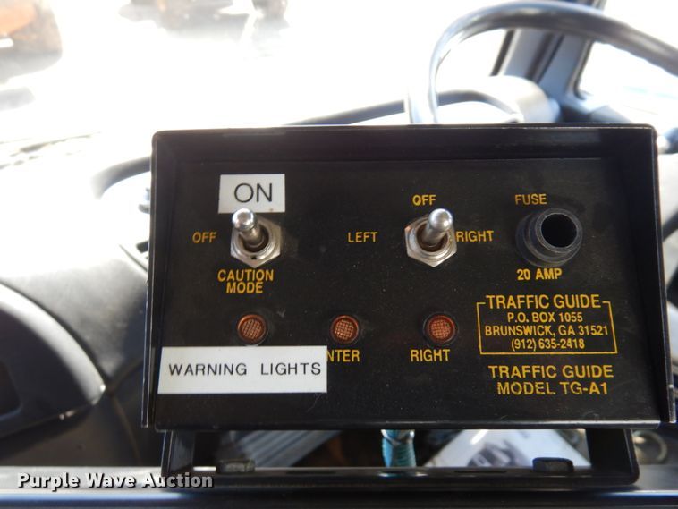 image for item MF9556 1998 GMC T7500  street sweeper truck