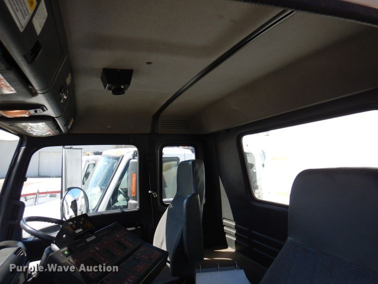 image for item MF9556 1998 GMC T7500  street sweeper truck