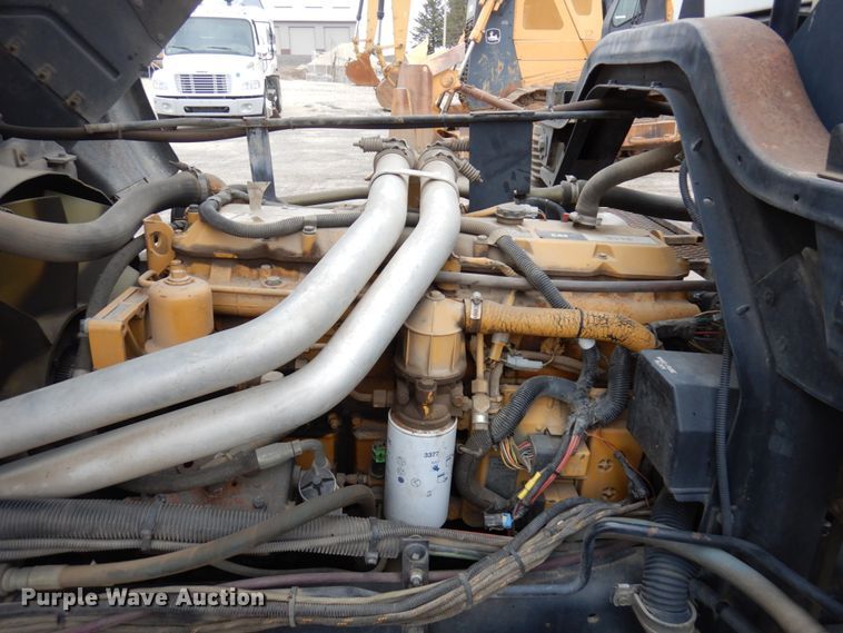 image for item MF9556 1998 GMC T7500  street sweeper truck