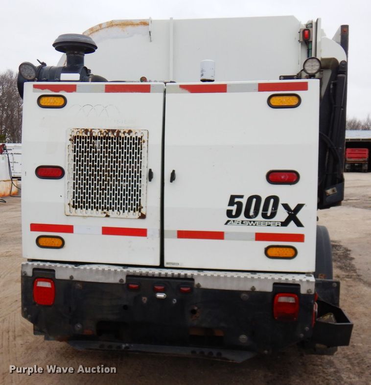 image for item MF9557 2010 International DuraStar 4300  street sweeper truck