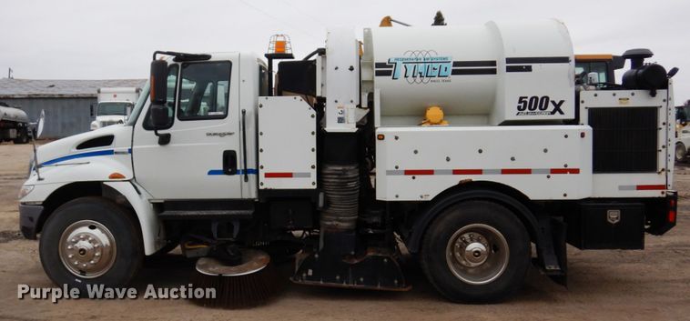 image for item MF9557 2010 International DuraStar 4300  street sweeper truck