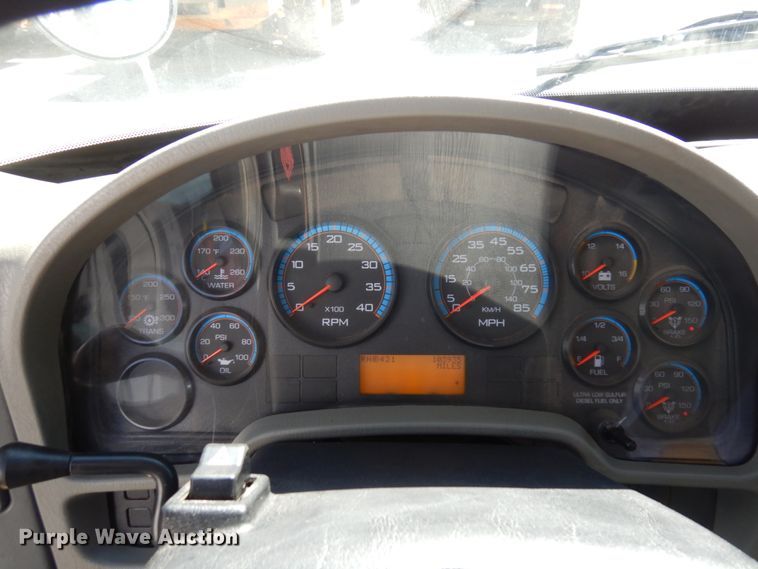 image for item MF9557 2010 International DuraStar 4300  street sweeper truck