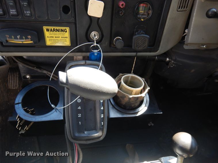 image for item MF9557 2010 International DuraStar 4300  street sweeper truck