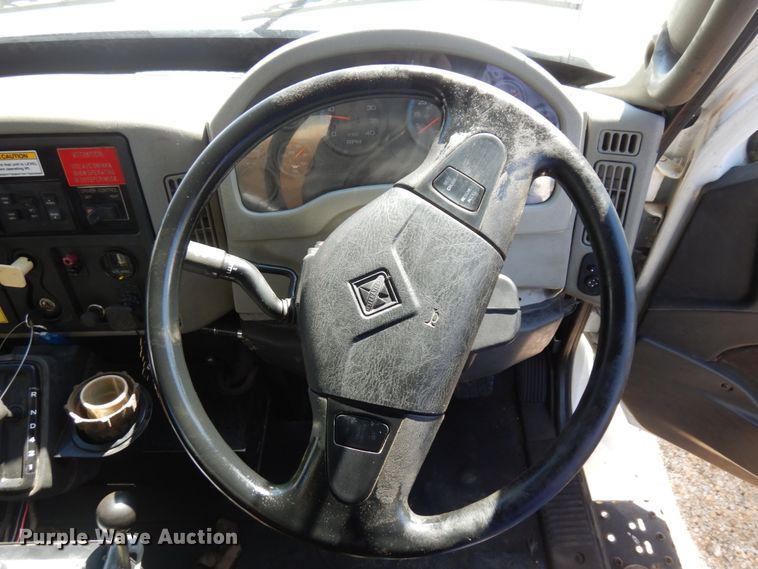 image for item MF9557 2010 International DuraStar 4300  street sweeper truck