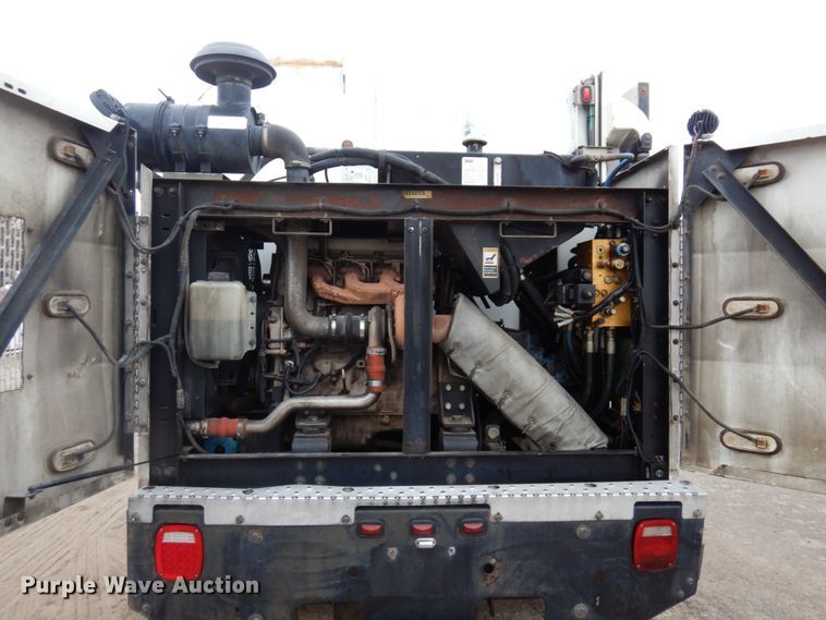 image for item MF9557 2010 International DuraStar 4300  street sweeper truck