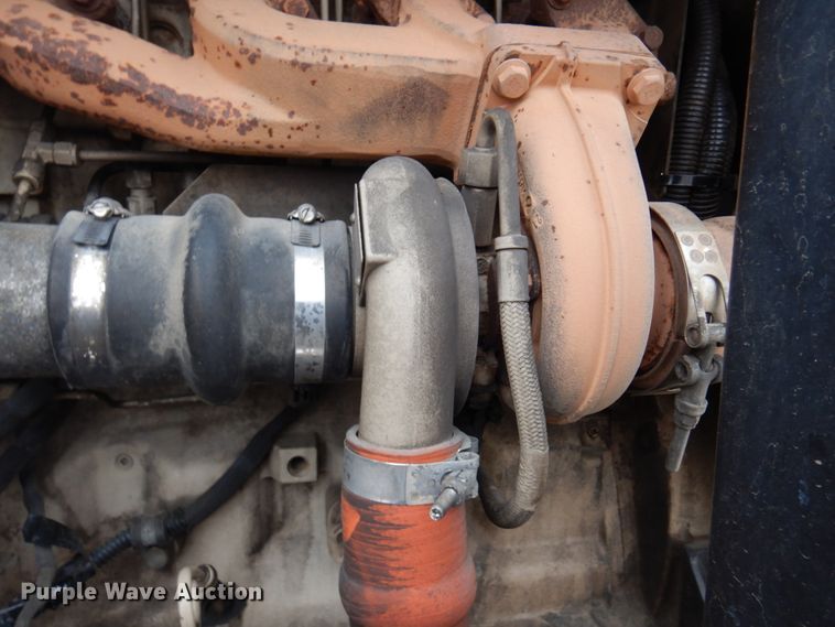 image for item MF9557 2010 International DuraStar 4300  street sweeper truck