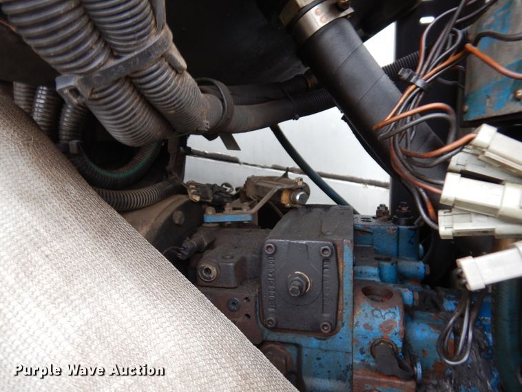 image for item MF9557 2010 International DuraStar 4300  street sweeper truck