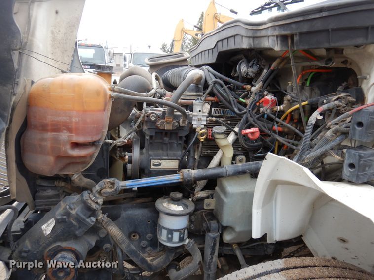 image for item MF9557 2010 International DuraStar 4300  street sweeper truck