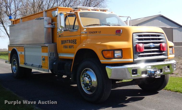 image for item MF9594 1997 Ford F700  pumper fire truck