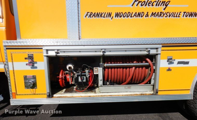 image for item MF9594 1997 Ford F700  pumper fire truck