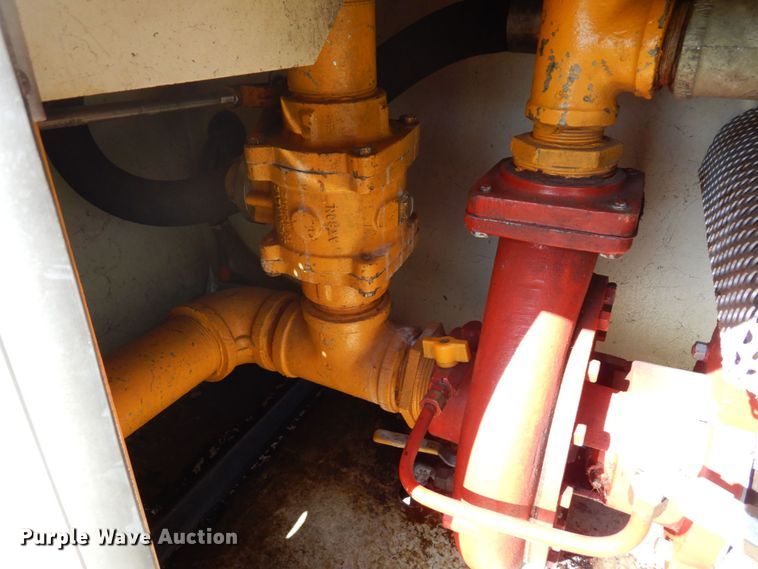 image for item MF9594 1997 Ford F700  pumper fire truck