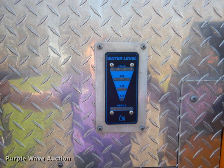 image for item MF9594 1997 Ford F700  pumper fire truck